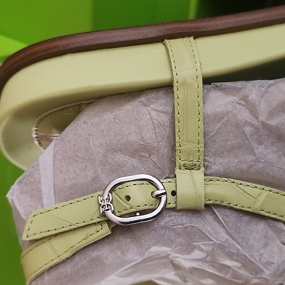 Sam Edelman Lime Green Sandals - Picture 3 of 5